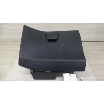 FORD FIESTA GLOVE BOX WS-WT 10/08-08/13 2011