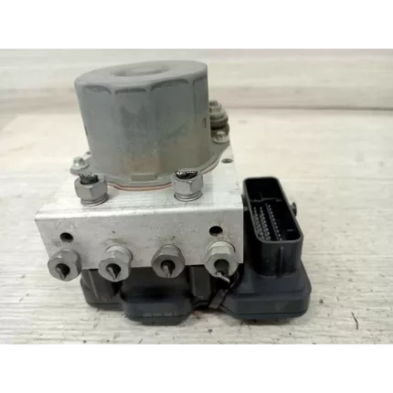 HOLDEN COMMODORE ABS PUMP/MODULATOR VF, 05/13-12/17 2013